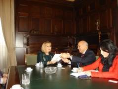 National Assembly Speaker Prof. Dr Slavica Djukic Dejanovic and Haik Nikogosian, Head of the Secretariat of the World Health Organisation Framework Convention on Tobacco Control